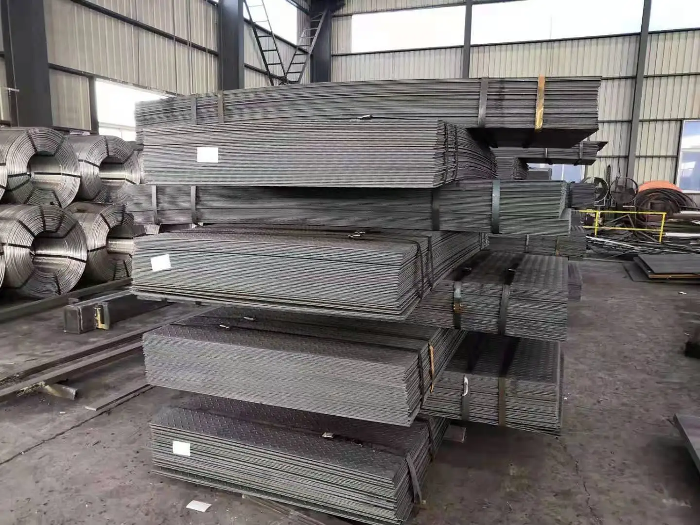 MS Carbon Steel Tear Drop Chequered  Steel Plate