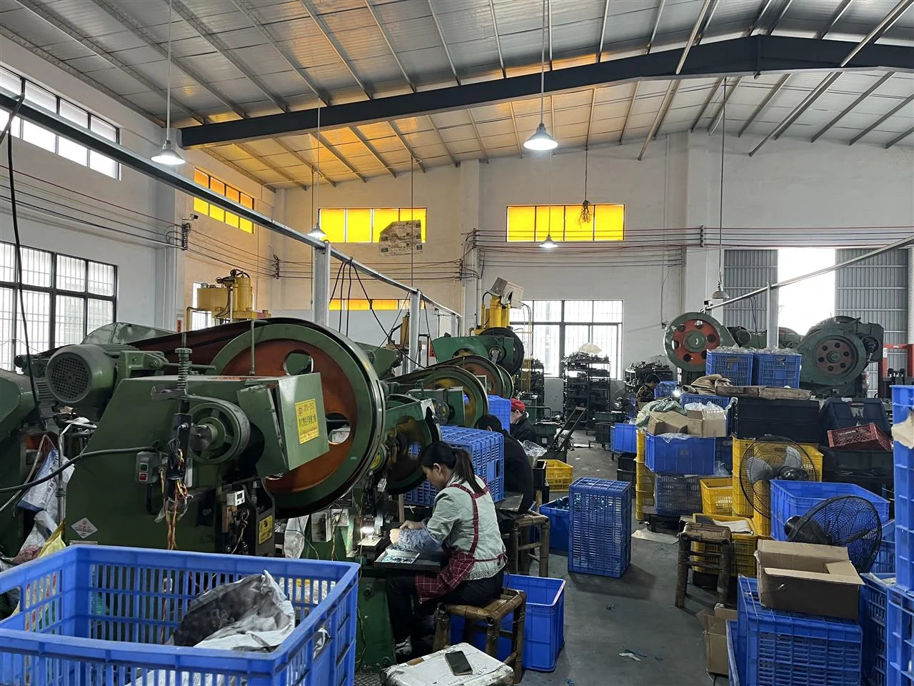 100pcs Logo Promotional Plastic Stadium Cup 8oz 10oz 16oz 20oz 32oz Unbreakable Plastic Party