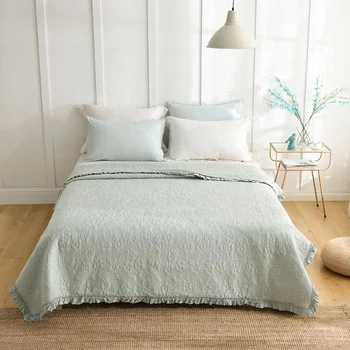 queen bedspreads and comforters