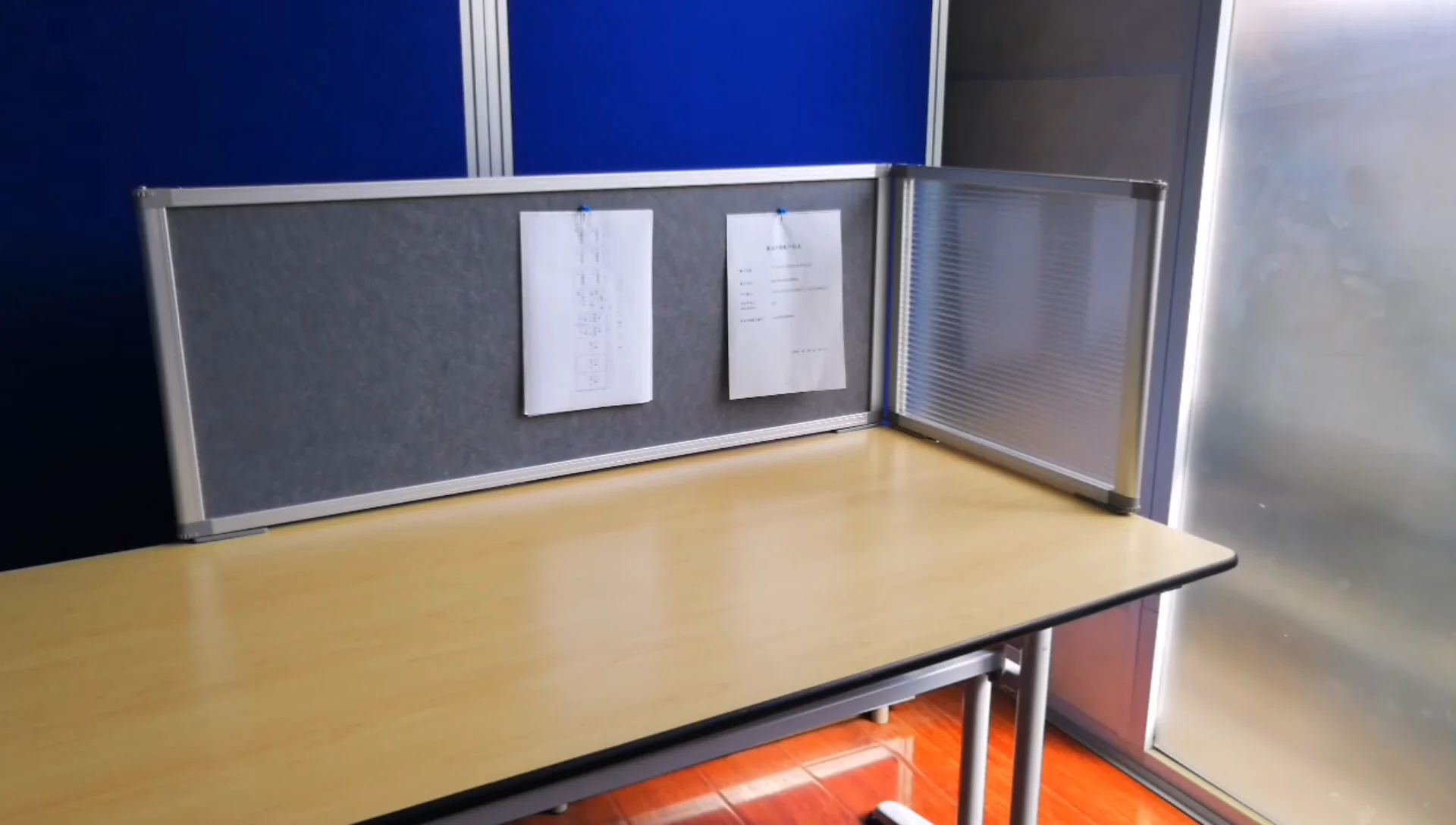 พาร์ทิชันสำนักงาน Blocker หน้าจอ Cubicle Partition Workstation Buy