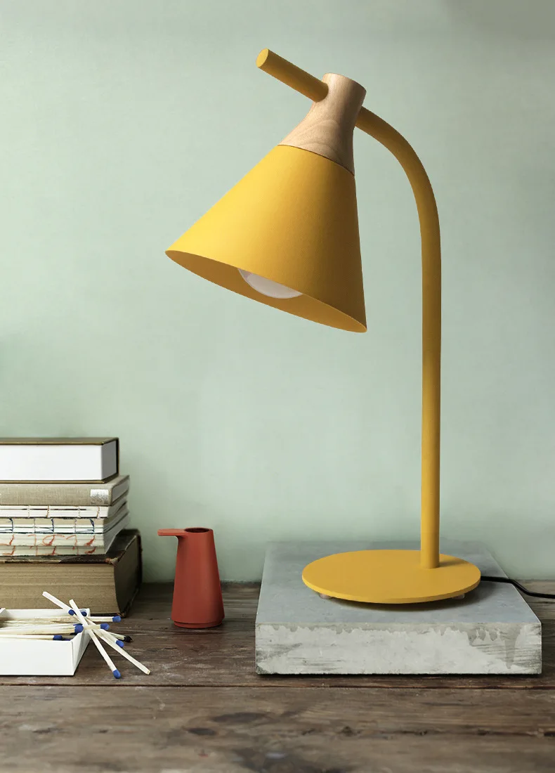 Elegent Table Lighting for Home Study Desk Decor LED Light Colorful Bedroom Furniture LED Night Lamp