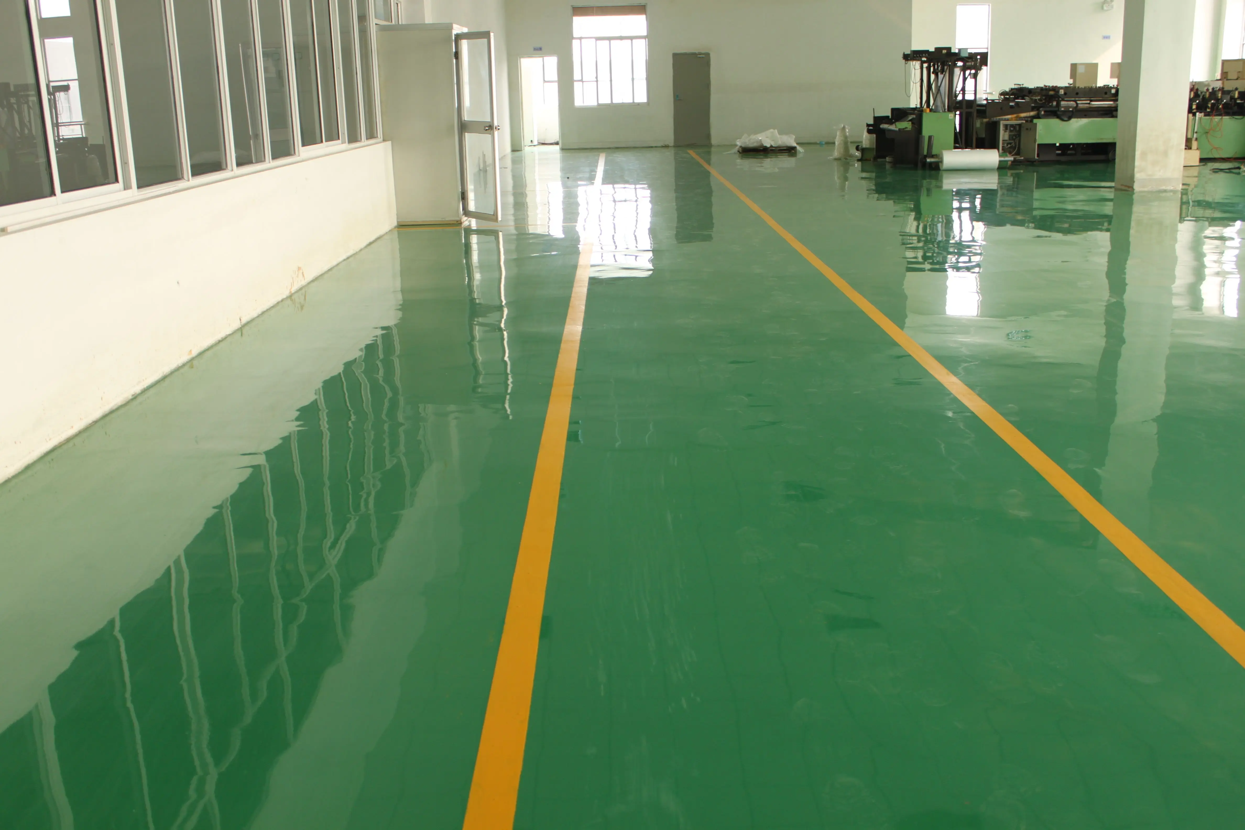 Epoxy Resin High Build Epoxy Floor Coating Epoxy Paint For Parking Lot