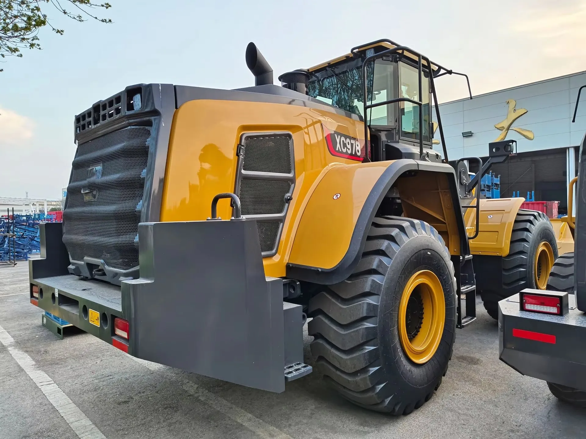 Good Quality Mini Front Loader Diesel Engine 4.5m Bucket Capacity ...