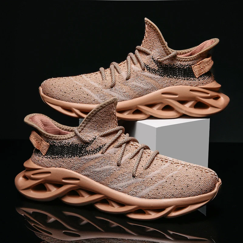 Men Fashion Low Sneakers Casual shoes walking shoes Chaussures Homme Zapatillas Hombre Fly Knitt Fashion Sneakers For Men Women