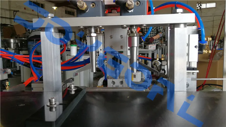 New earloop machine 13