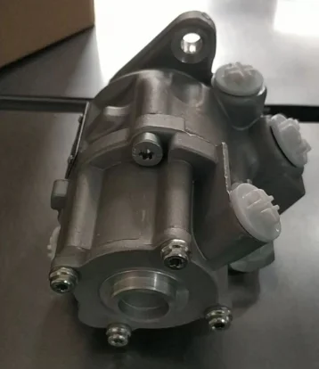 VIT-U truck parts  power steering pump  0034604980 factory