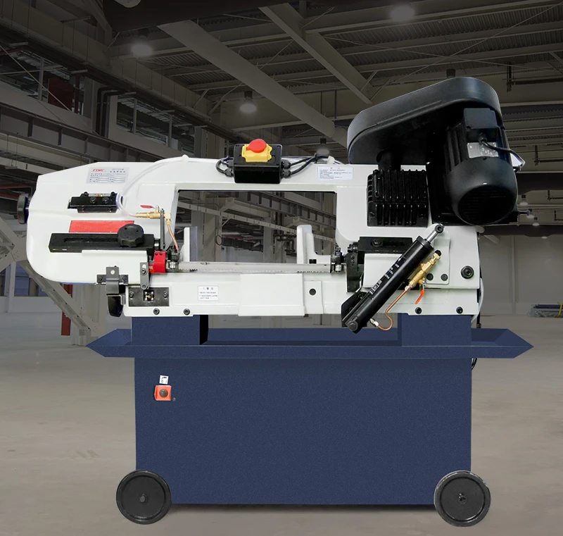 BS-712_01.jpg