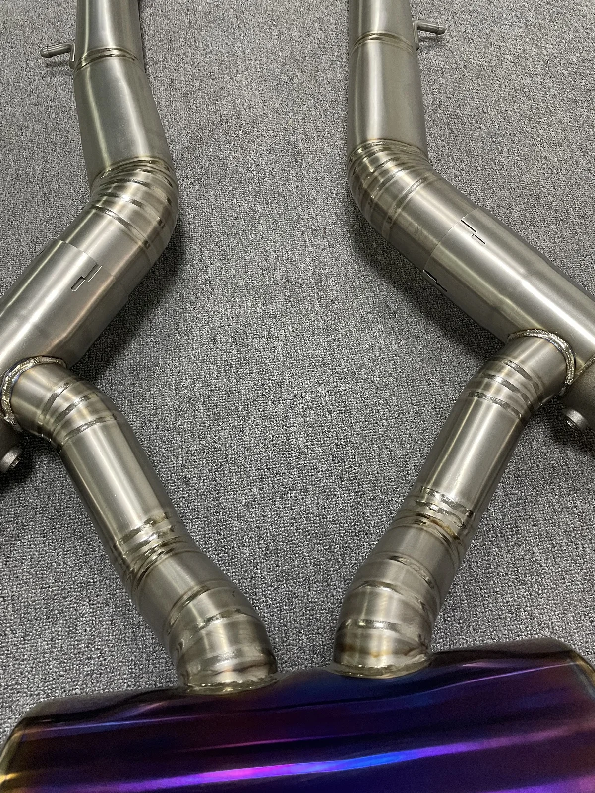 G80 M3 G82 M4 Muffler Titanium Exhaust Pipe Muffler For New Oem Odm Bmw