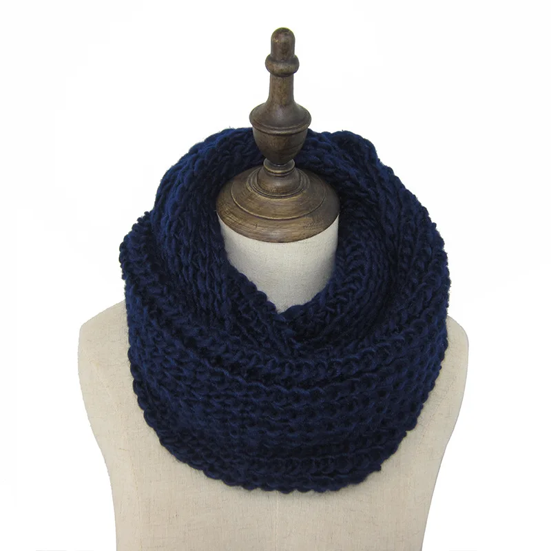 navy blue knit scarf.jpg
