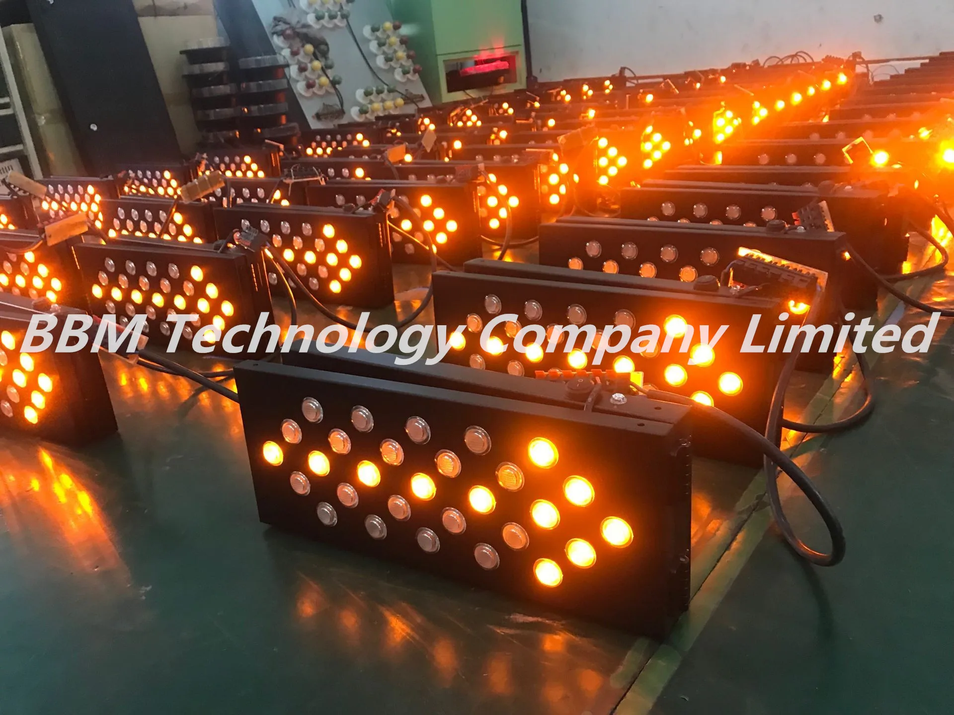 25lamps arrow boards.jpg