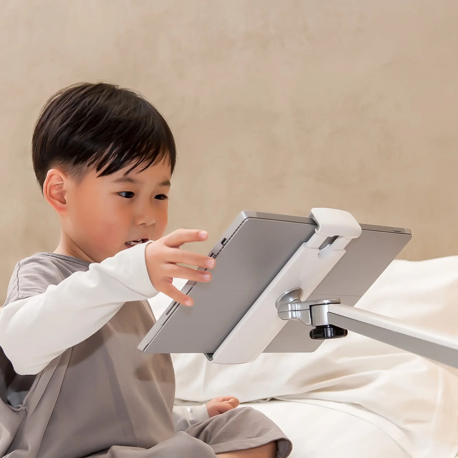 Upergo Adjust Laptop Tablet Floor Smartphone Holder Stand For Home And