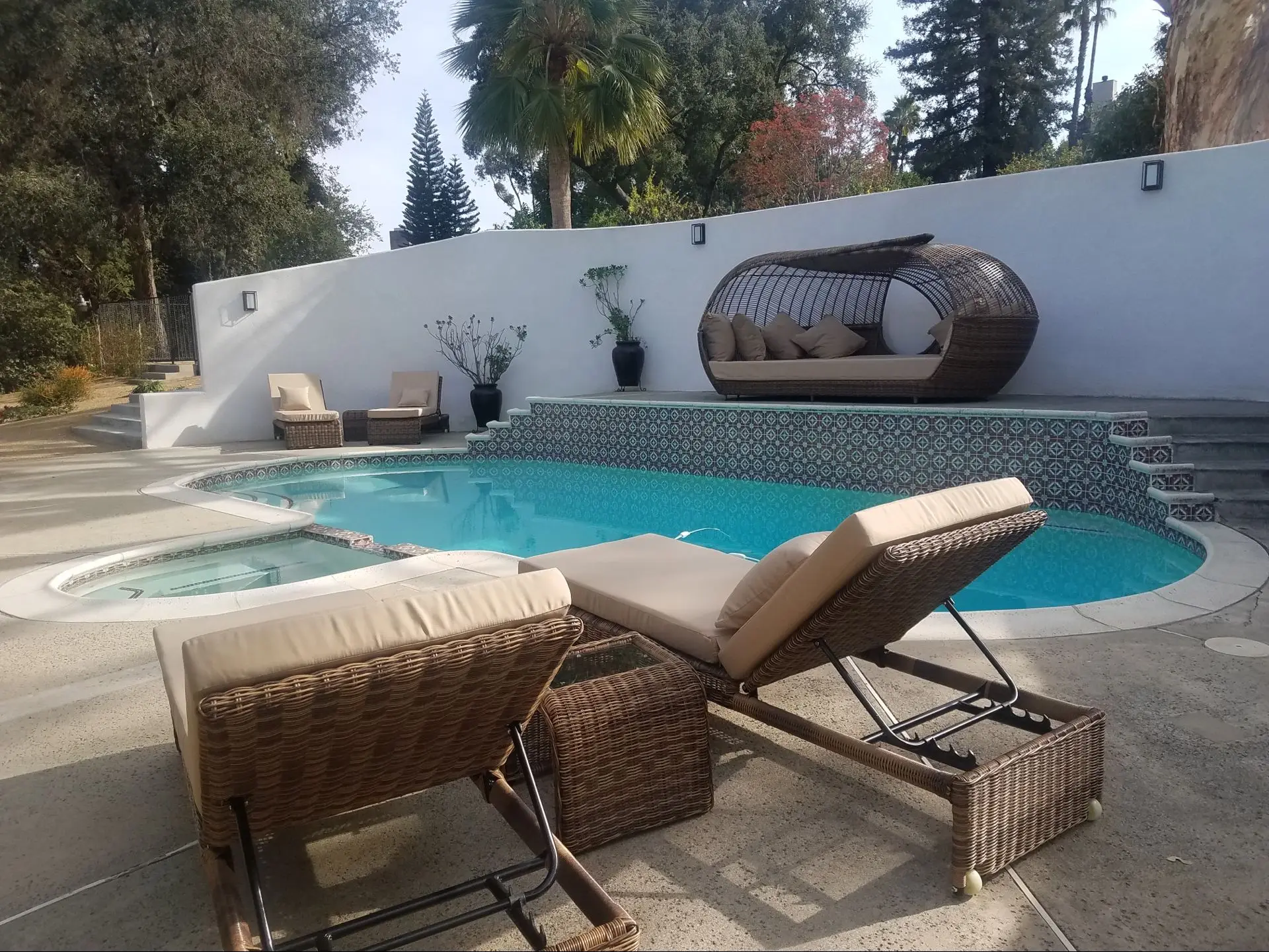 Hanging swing chair with cushion outdoor rattan swing chair