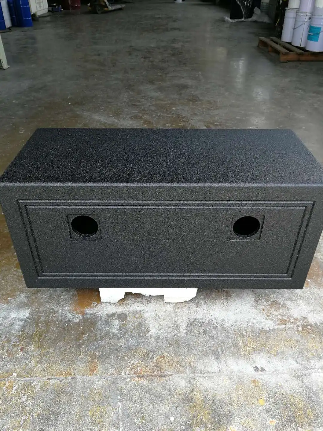 Speaker Box Application Spraying Polyurea Waterproofing Wood