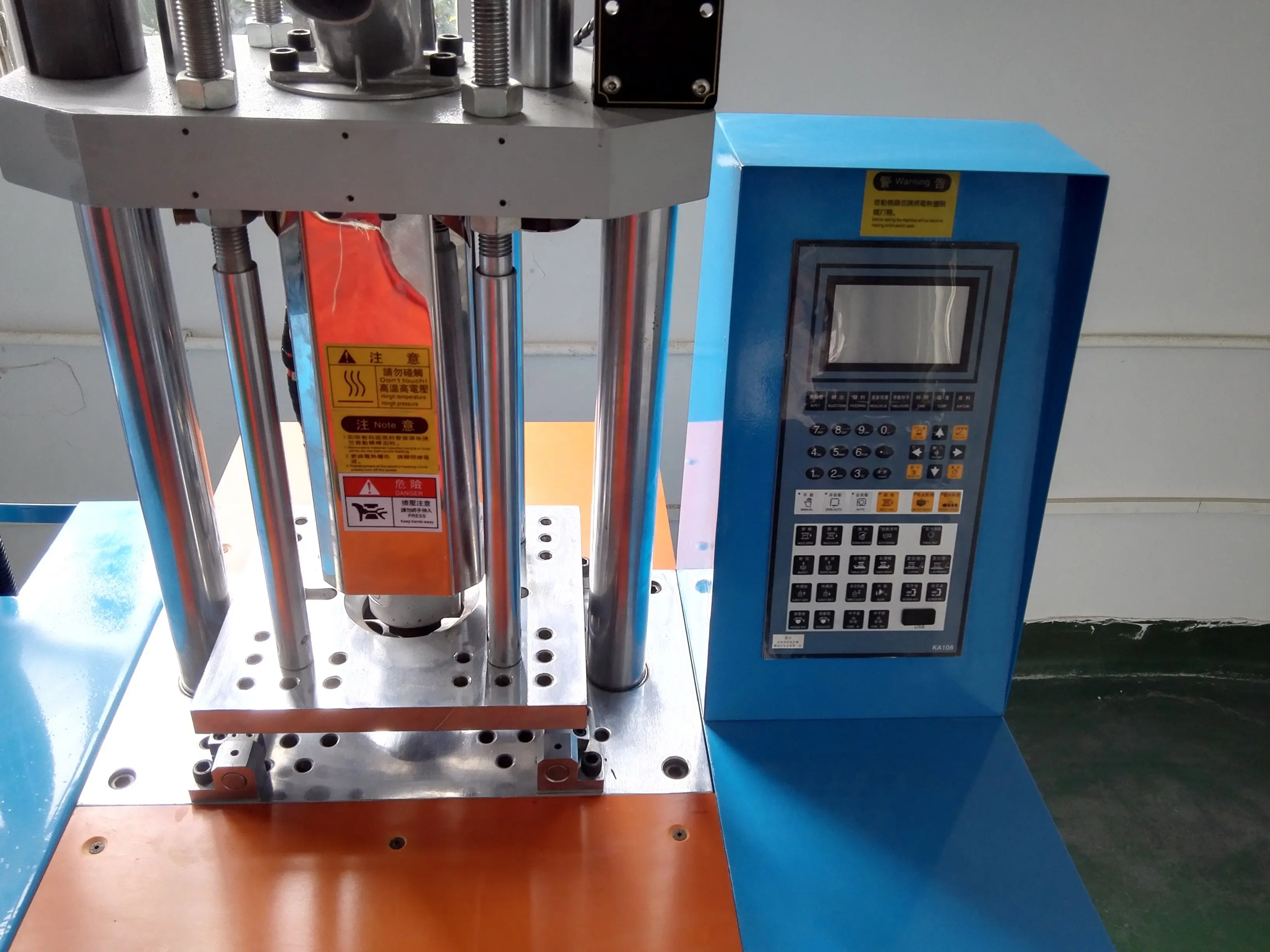 pvc-desktop-injection-molding-machine-mini-machine-plastic-injection