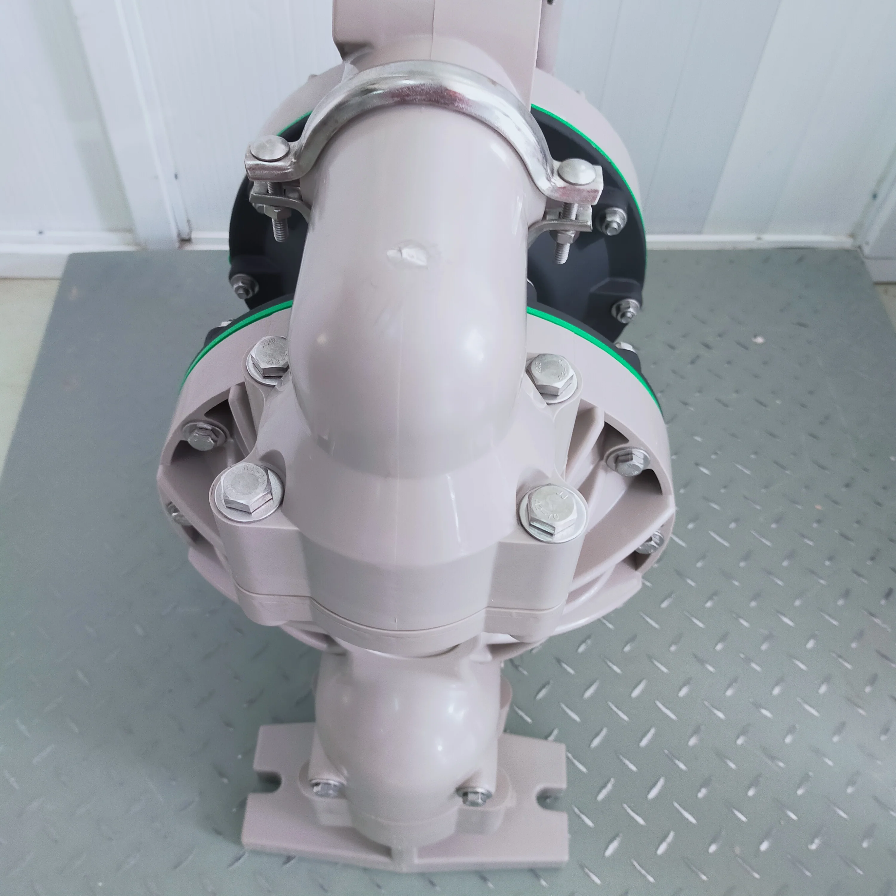 2 Inch Pneumatic Diaphragm Pump 6662A3-344-C with Polypropylene Air Operated with PTFE / Santoprene Diaphragm factory