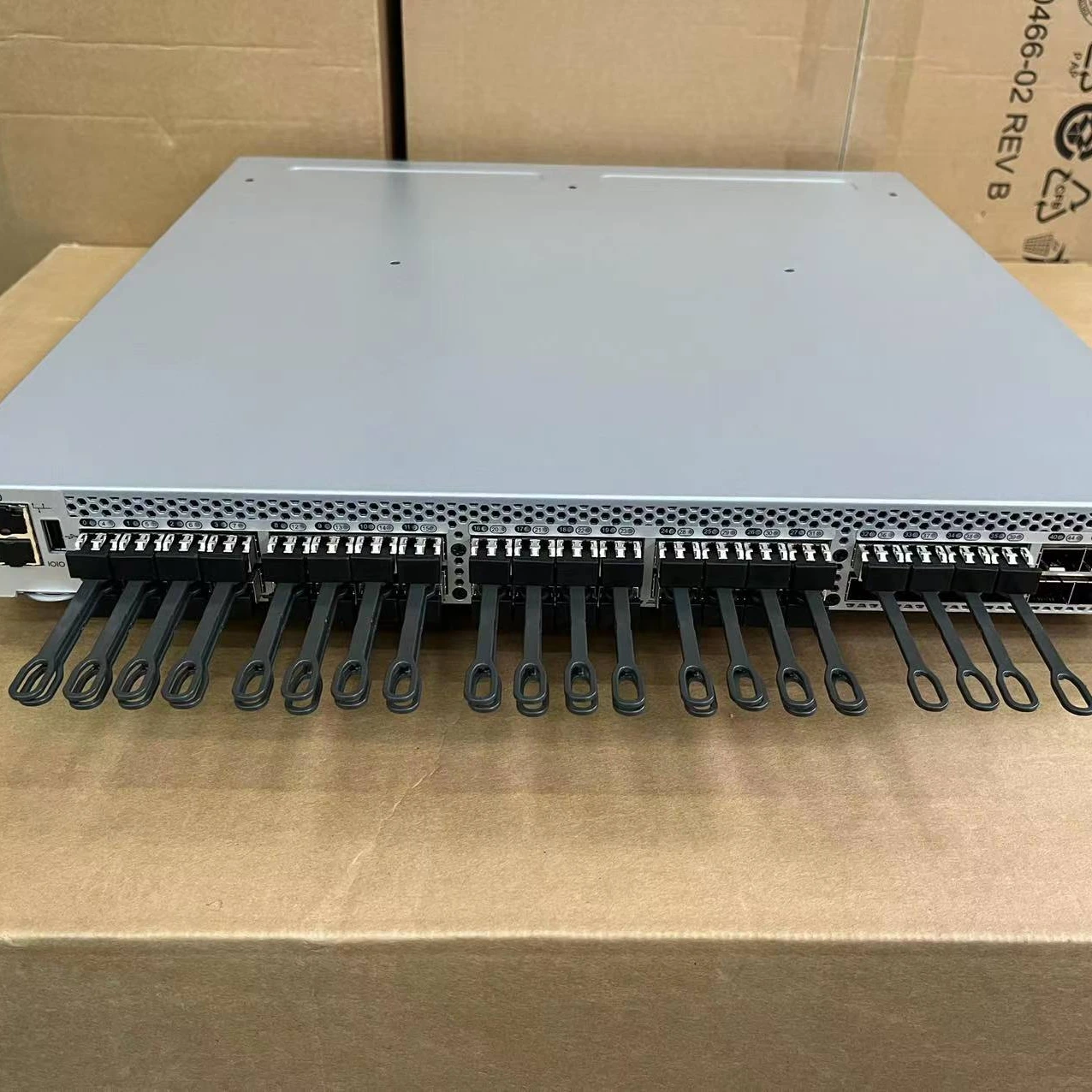 新博科g610 Ds-6610b 24端口8有源32gb Fc Ds-6610r-b-l 33r2g + 8sfp - Buy 新织锦g610 ...