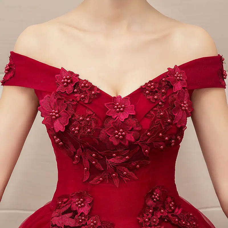 2019 New Off The Shoulder Luxury Lace Party Vintage Quinceanera Dresses 4 Colors Quinceanera Gown