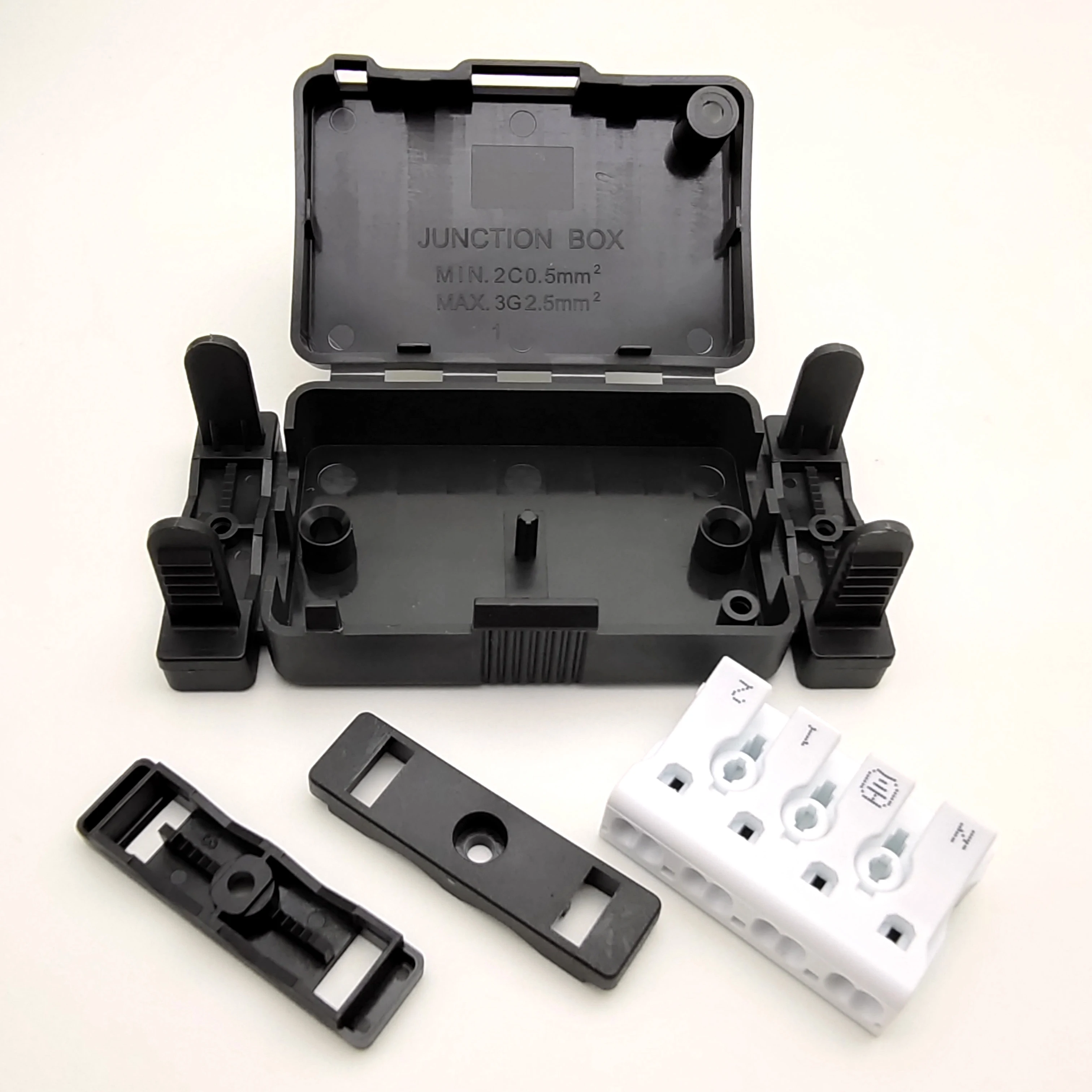 Factory Direct 4pin Screwless Quick Junction Box Terminal Protection