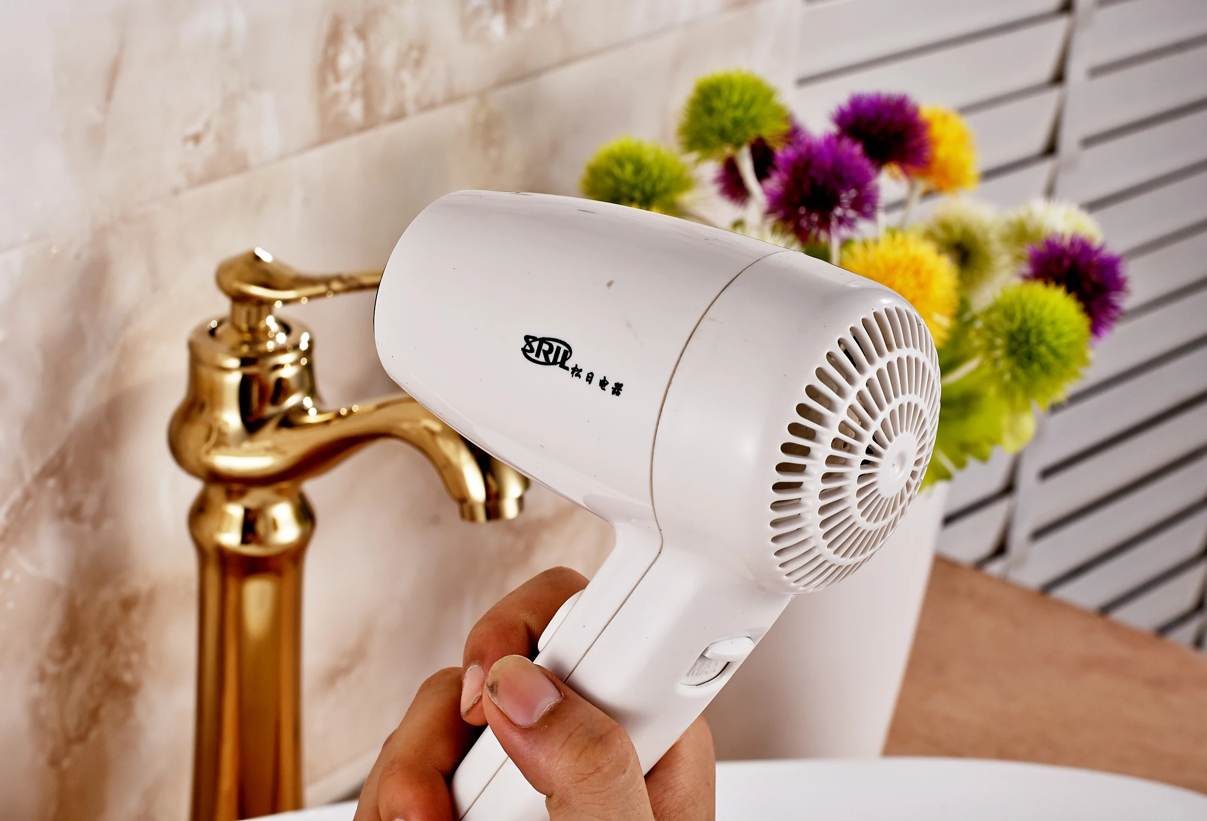 1200w 专业壁挂式电吹风酒店 (srl811) - buy 壁挂式电动吹风机,电动