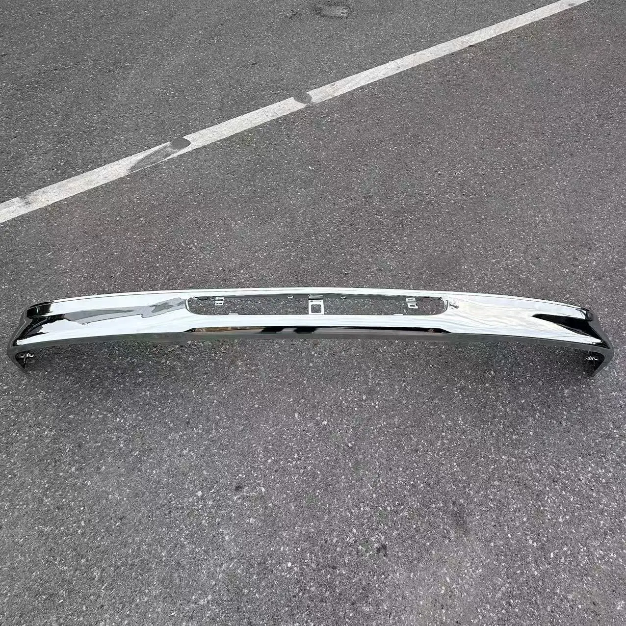 GHCD Hot Product/high Quality  Chrome-plated Lower Bumper for Japanese Truck CD48/UD459/CWA451 manufacture