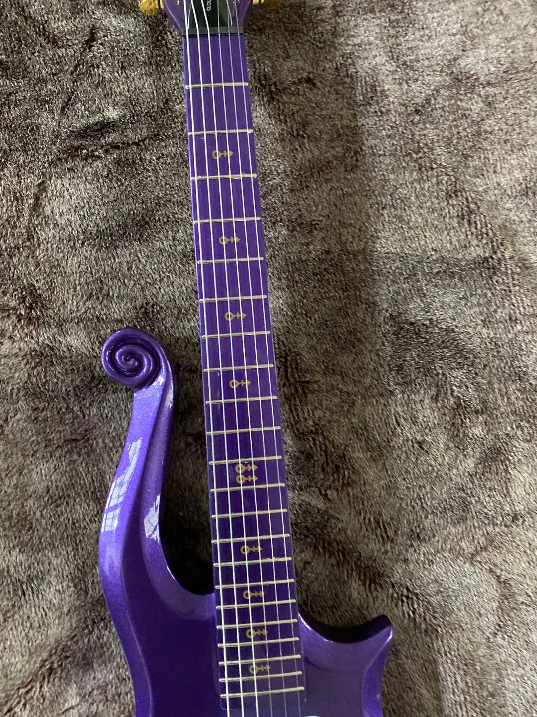 WANTON　GUITAR　玩具　未使用 Weifang Rebon 6 String Cloud Prince Electric Guitar in Purple