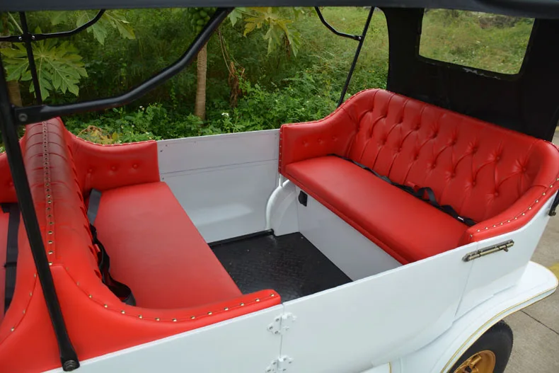 Hot Sale CE Certified Electric Golf Cart Economical Seater for Sightseeing and Club Use