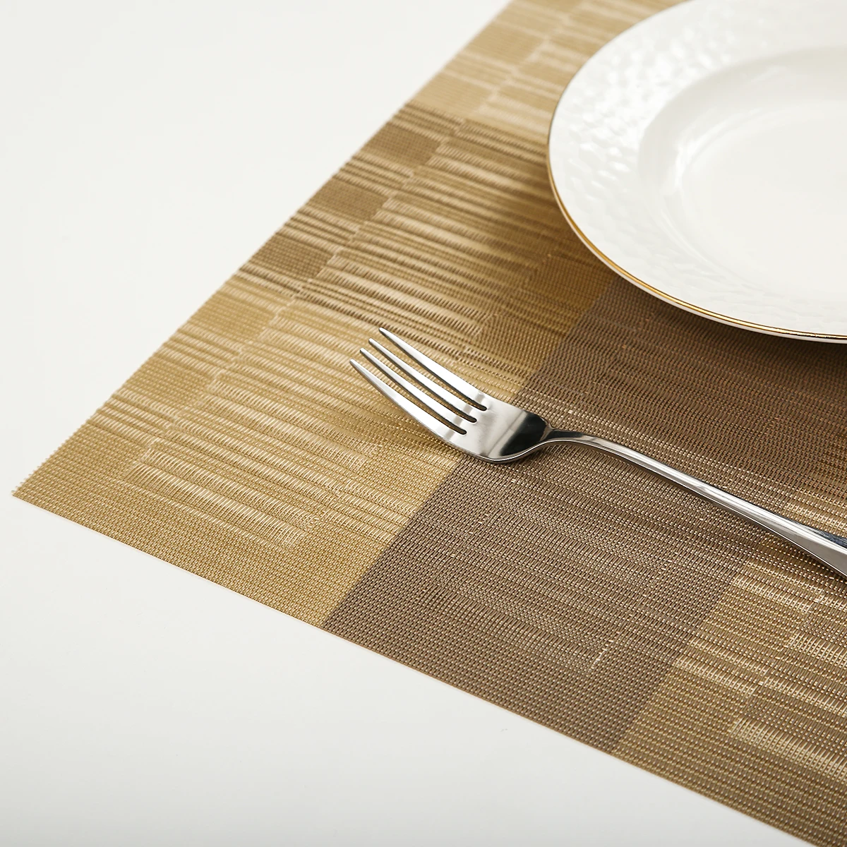 Wholesale Luxury Table Runner Pvc Table Placemat Heatresistant And