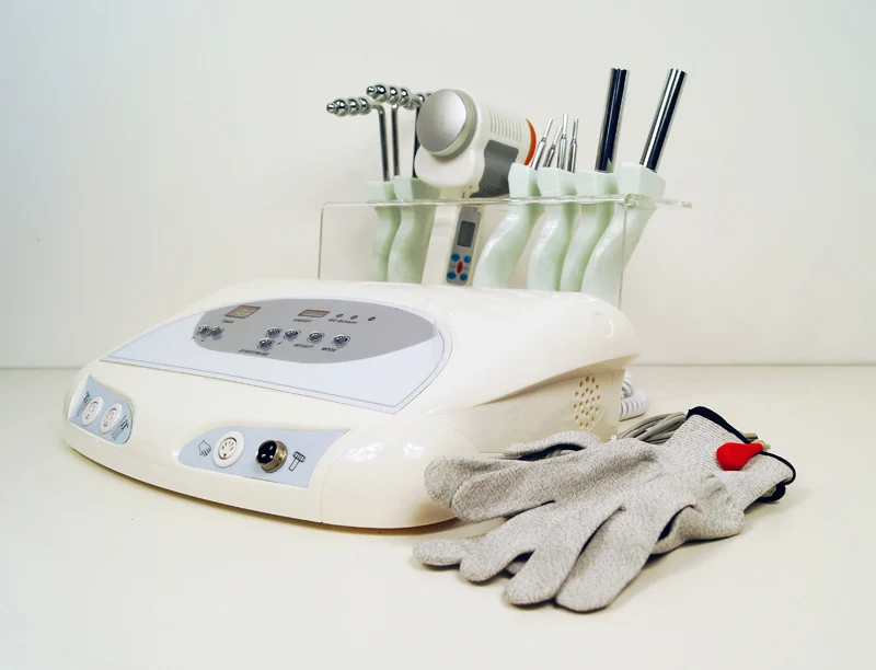 Au-8402 Professional Skin Tightening Microcurrent Face Lift Machine With Hot and cold hammer
