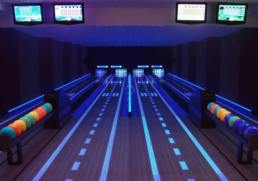 lets glow bowling set