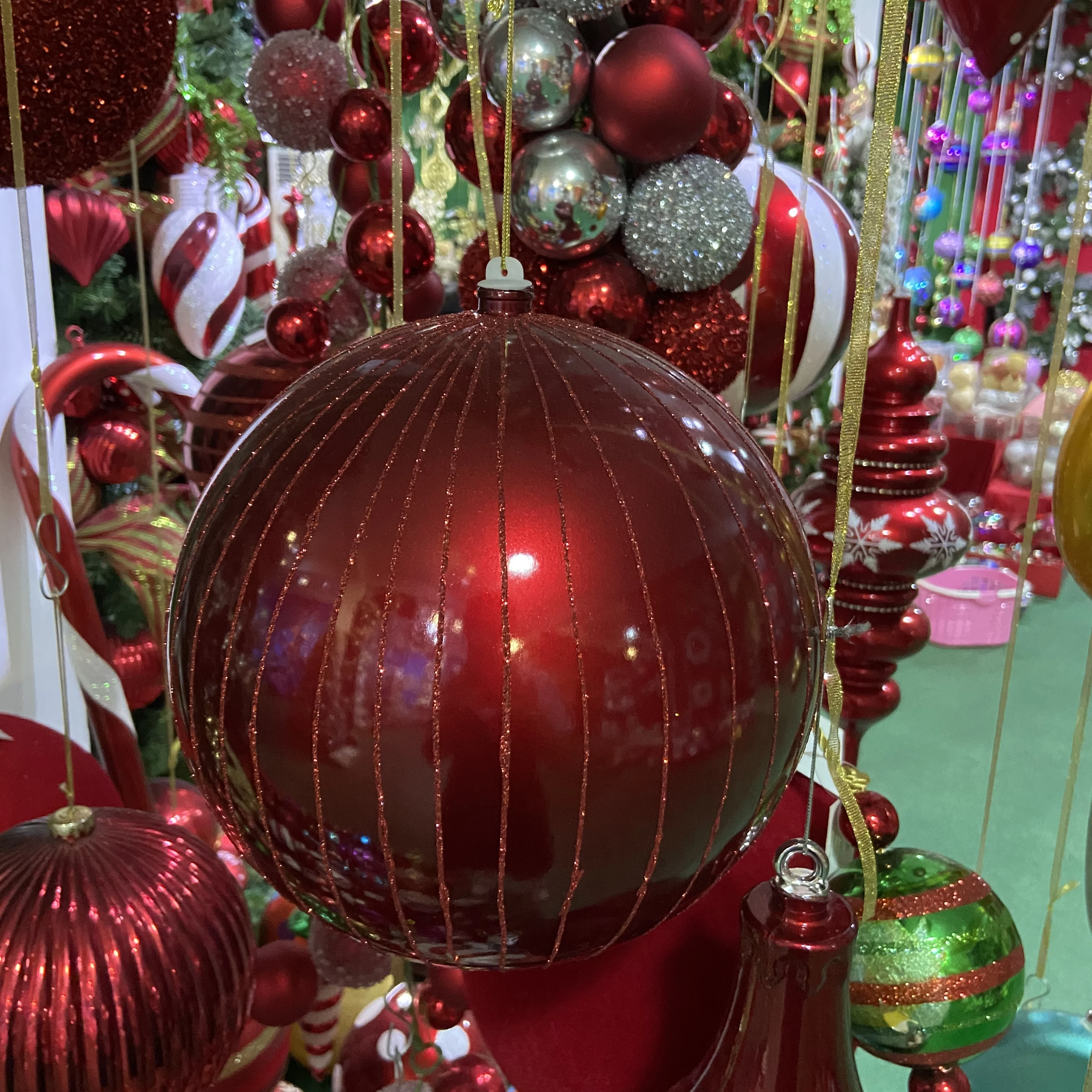 christmas items Shatterproof plastic Christmas ball with different shapes for shopping mall hanging decoration