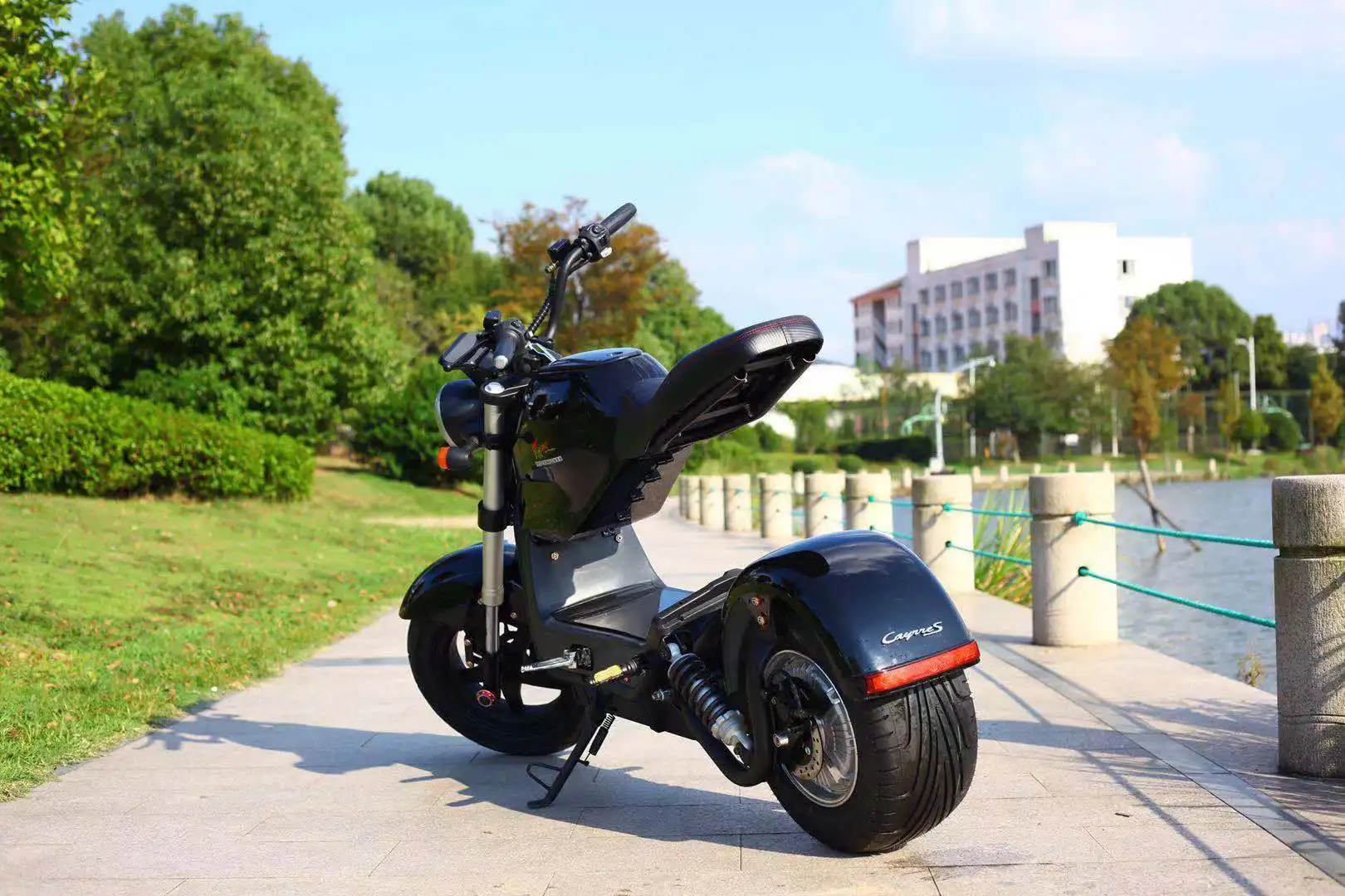2019 new model 1500W 2000W 60V 12 ah with COC certificate  legal in the street electric motorcycle