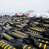 wgv450 pvc rubber solid float oil spill containment fence boom for oil pollution management