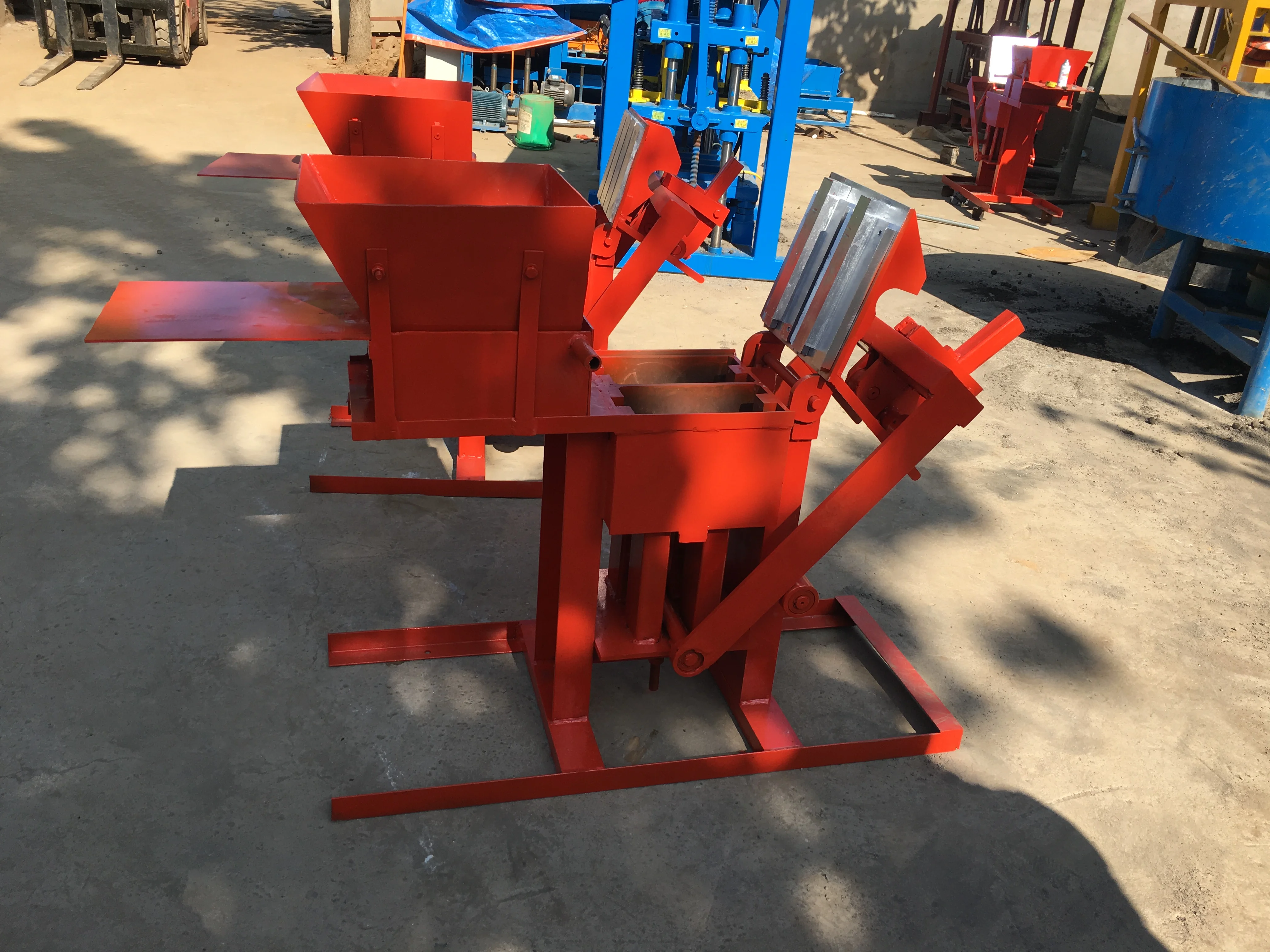 QMR2-40 Manual Interlocking Clay Block Making Machine Solid Soil Earth Press Interlock Maker factory