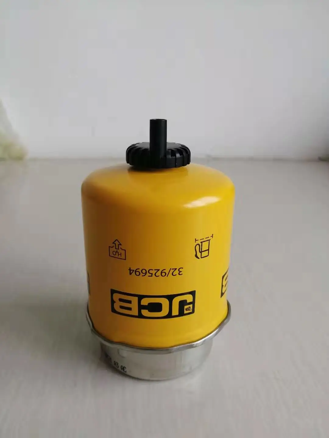 32 925694(1).jpg