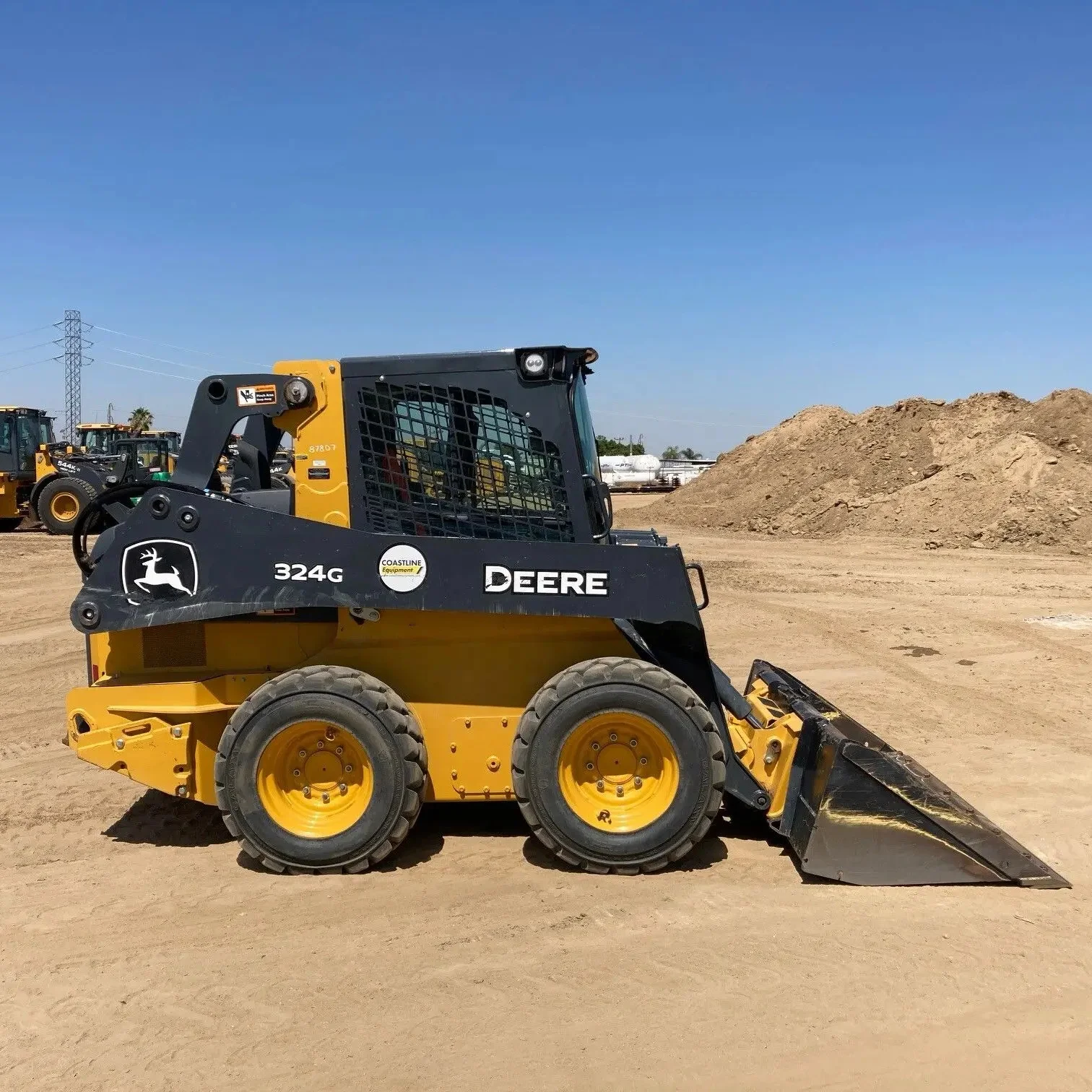 Good Conditional Used Mini Skid Steer Loader John Deee 324g 4wd 1 Ton