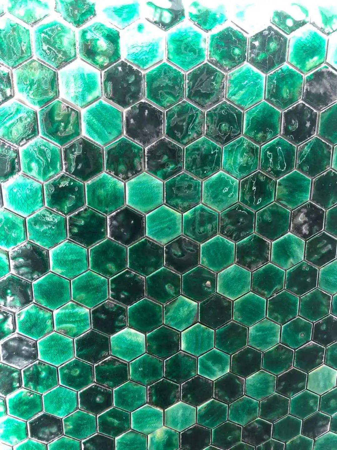 product green peacock ceramic mosaic tile moroccan style ice crackle pattern scallop design for bathroom or living room factory price-2