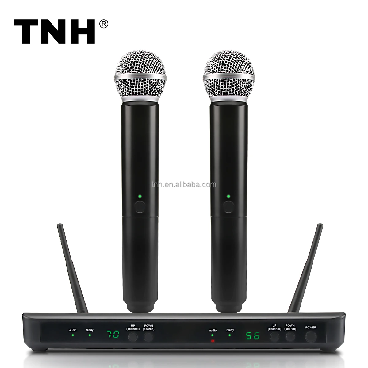 TNH BLX-288E Dual Vocal Wireless System for Outdoor Performance