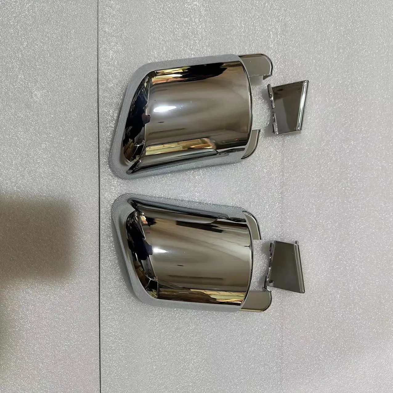 Japanese Truck ISUZ 700P Chrome Mirror Arm Bracket Cover factory