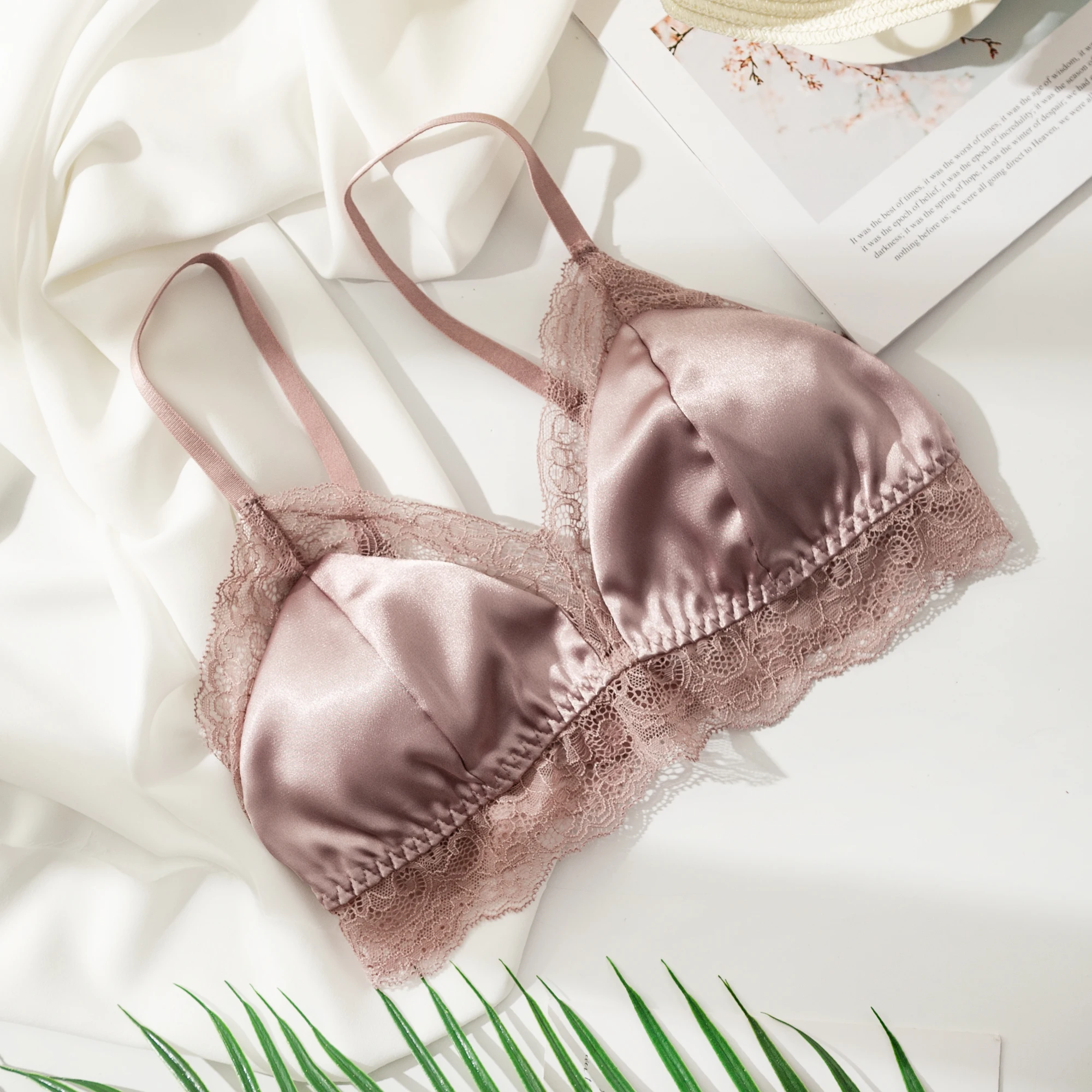 女士内裤  文胸 产品说明 产品类型: sexy lingeries 材料: 100% 真丝