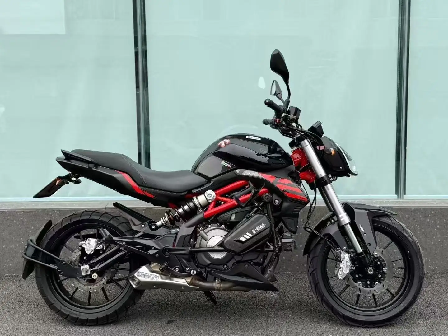 Benelli BN302 Yellow Dragon 300 - Lightweight 300cc Sport Street Bike ...