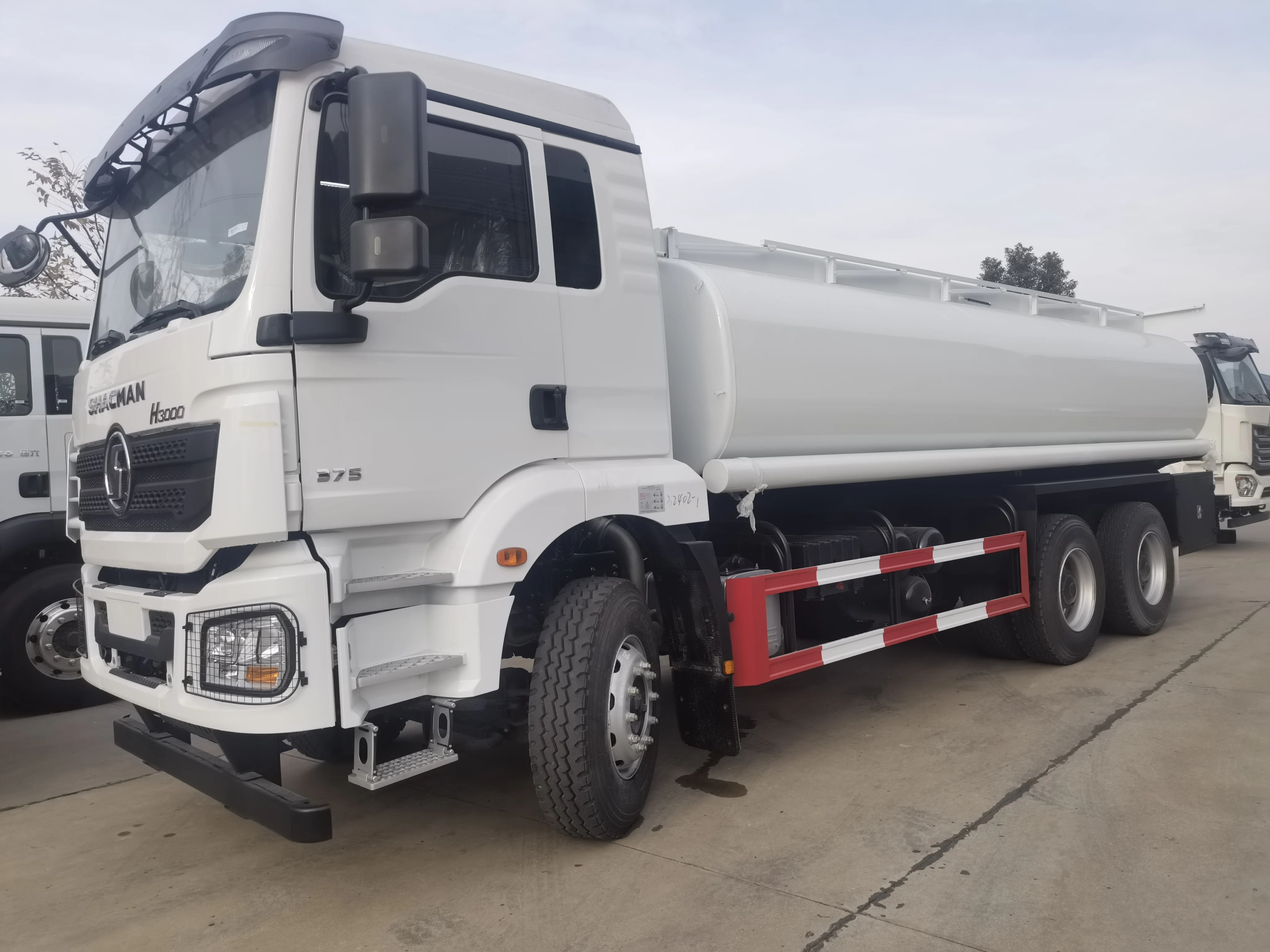 Gasoline Giants: Unveiling Tanker Truck Fuel Capacity - zptjwl7