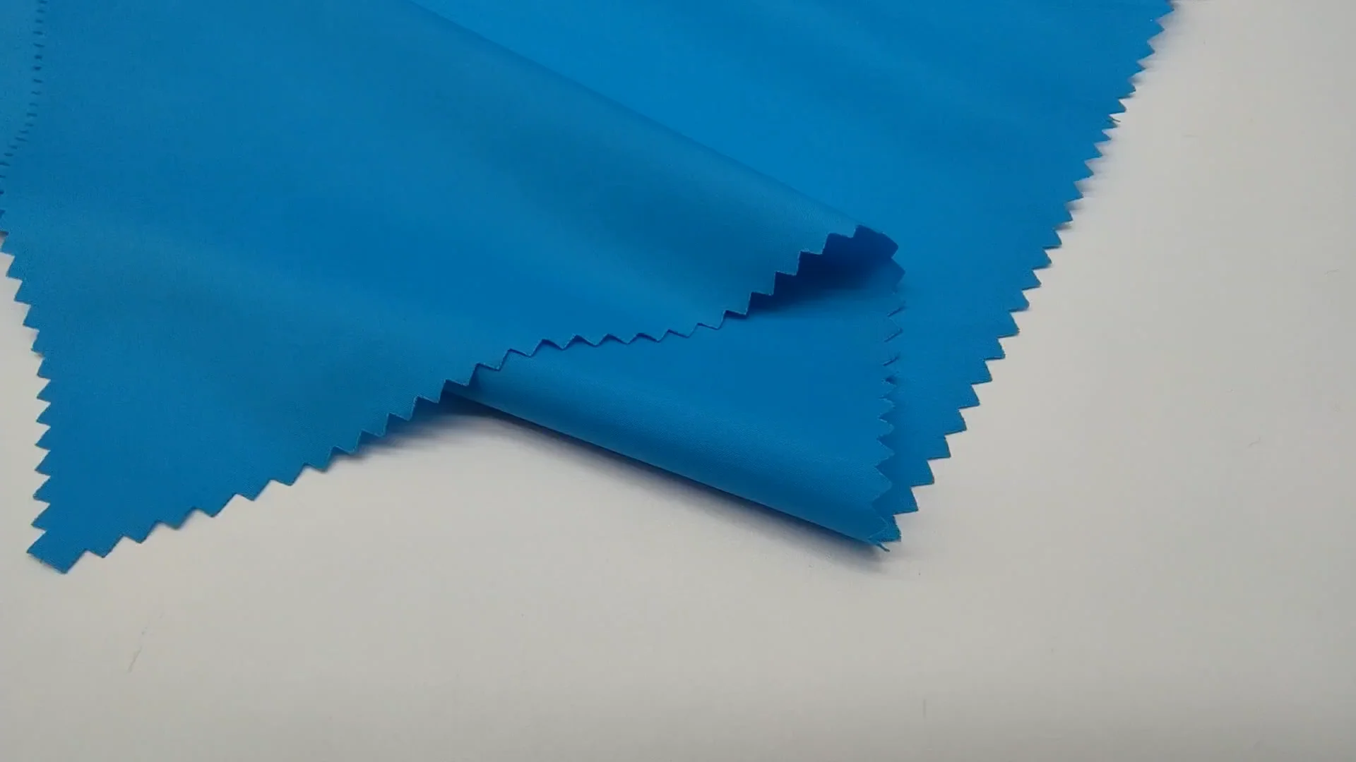 50d高品质超纤维涤纶塔夫绸面料300t外套面料