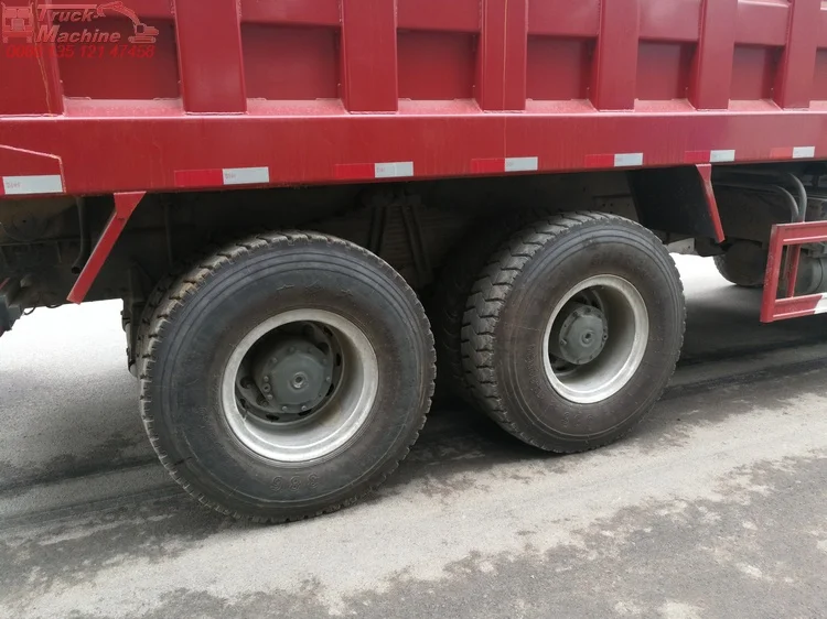 red 3 HOWO tipper_11