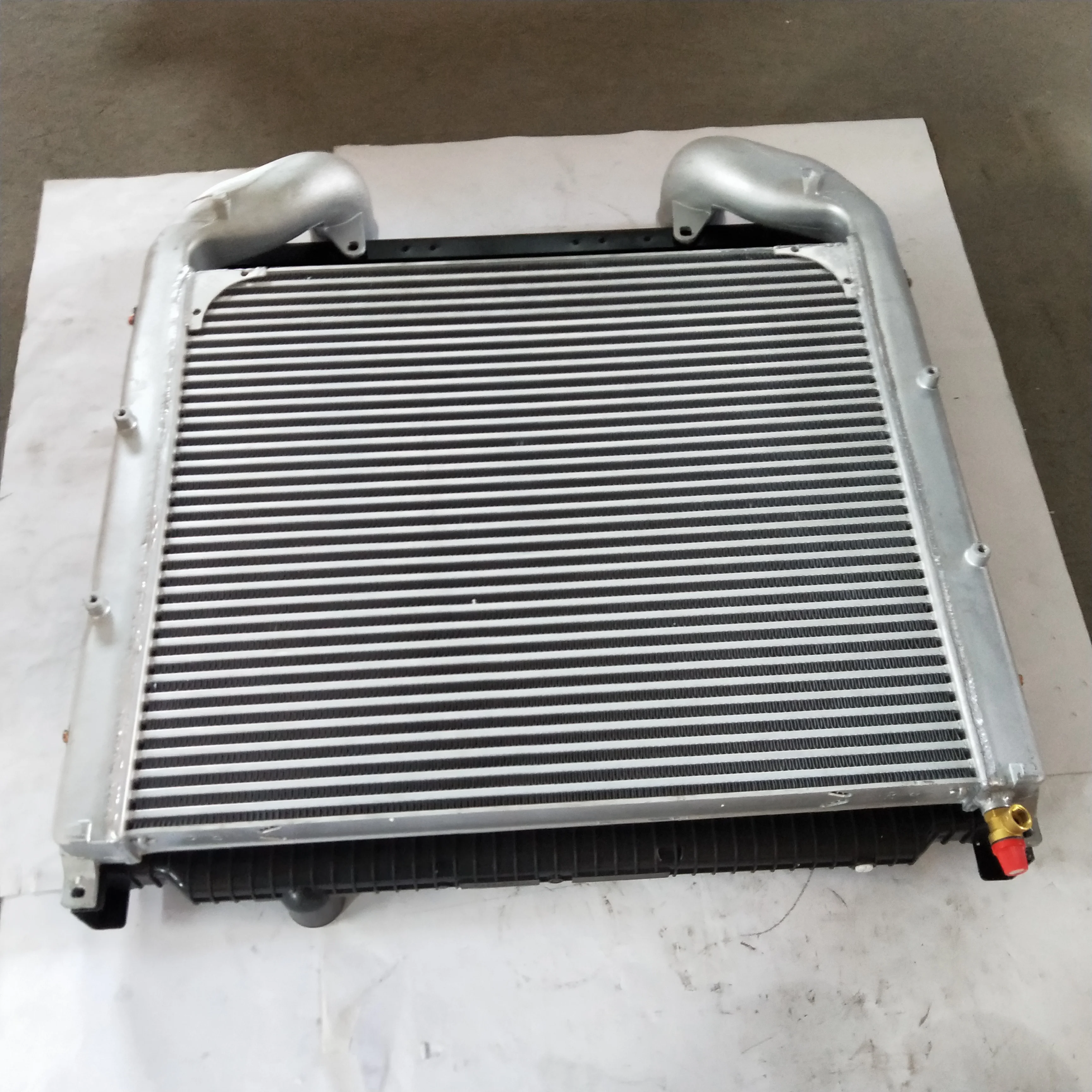 Enginee Cooling Module High Performance Truck Parts Cooling Module WG9525531580 for SINOTRUK ...