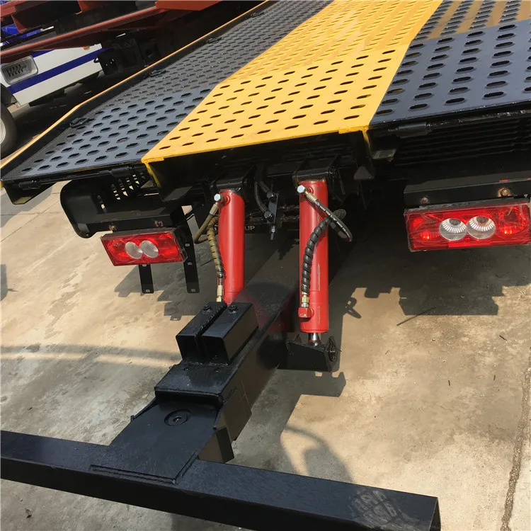 5tons Flat Bed Tow Truck With Crane Road Rescue Truck Mounted Crane For