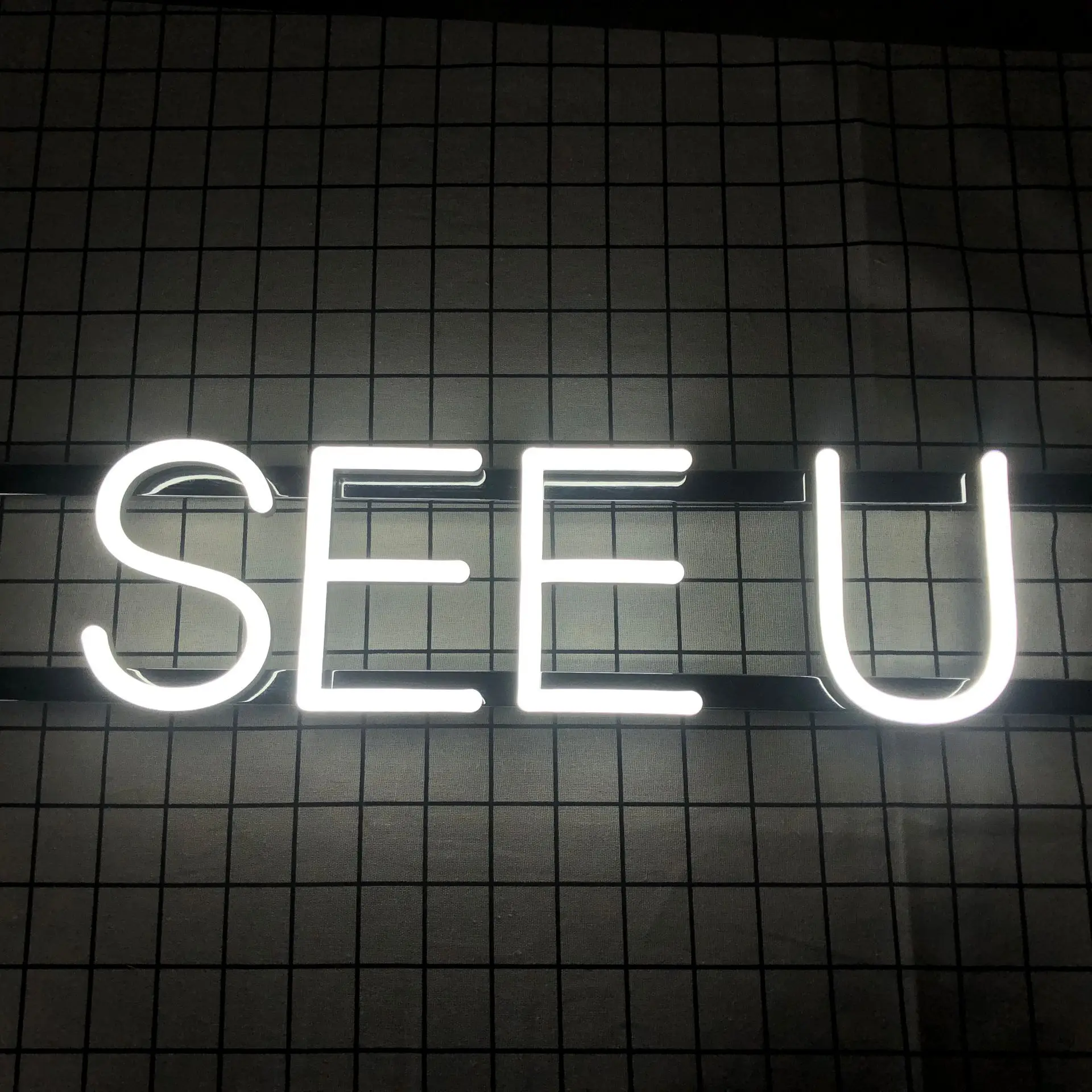 Magnetic acrylic led neon letters with metal bar free assembly changeable led alphabet position china suppliers L