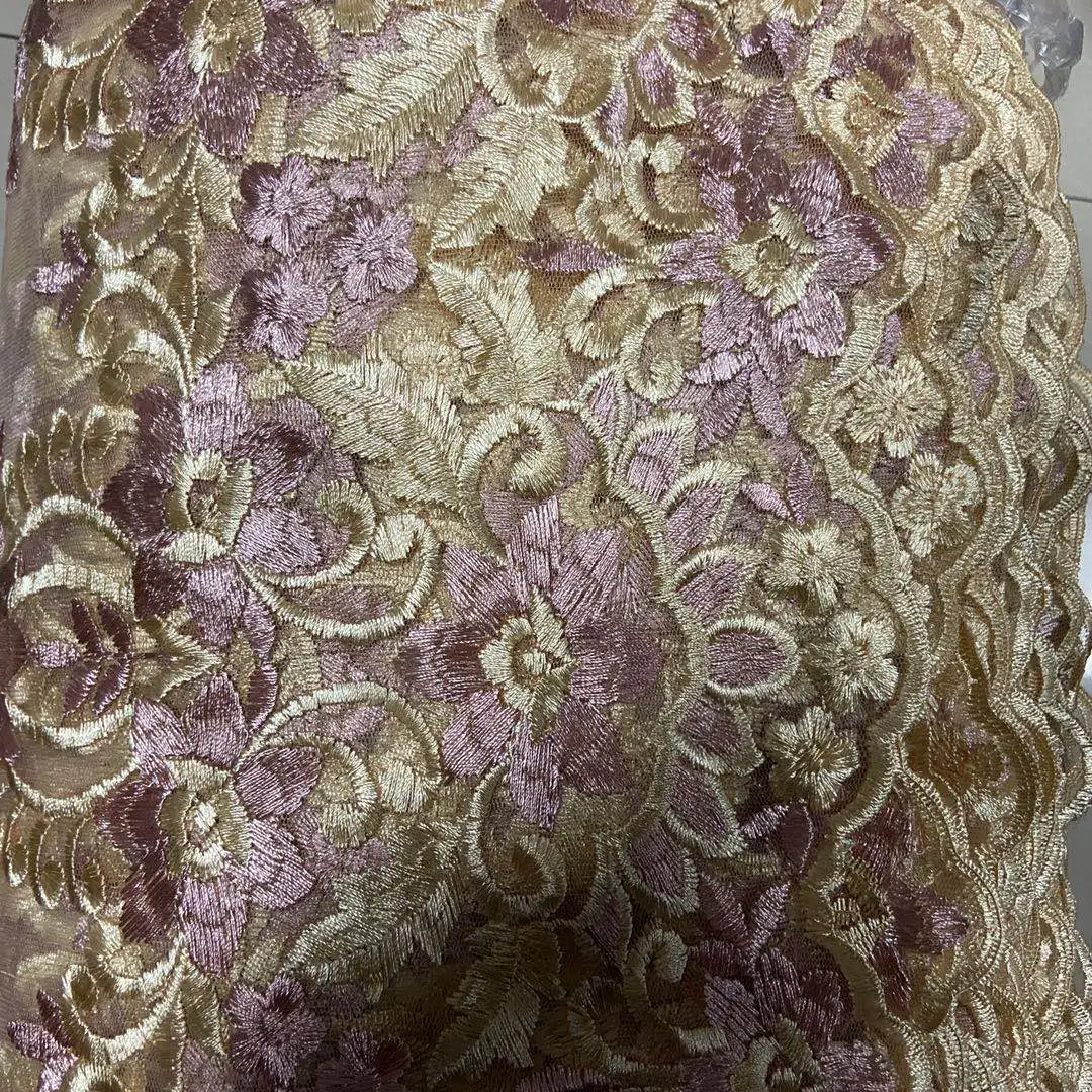 美丽的花朵薄纱刺绣面料墨西哥刺绣面料服装