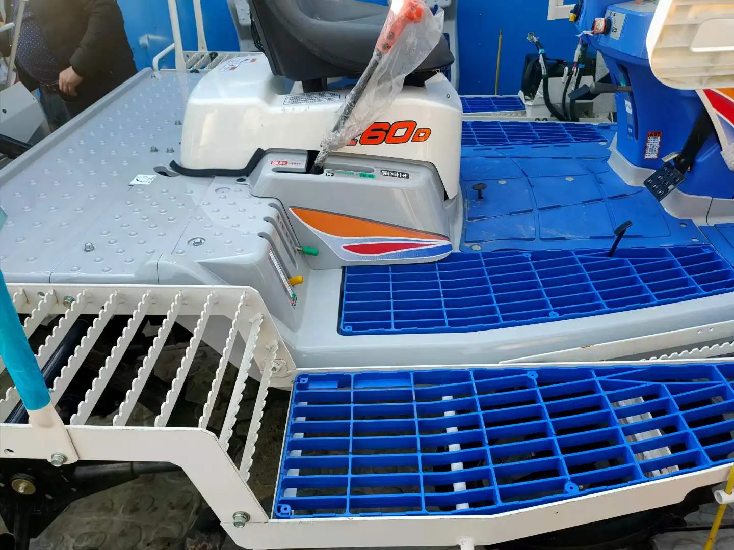 ISEKI Rice Transplanter PZ-60D - Multifunctional & Durable