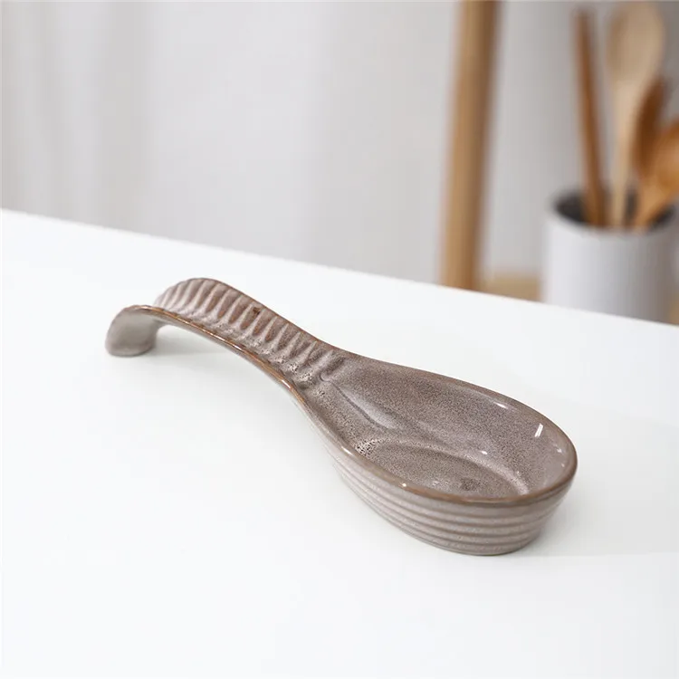 Novel kitchenware custom logo cheap unique antique 4 piece ceramic measuring bowls set with spout.jpg