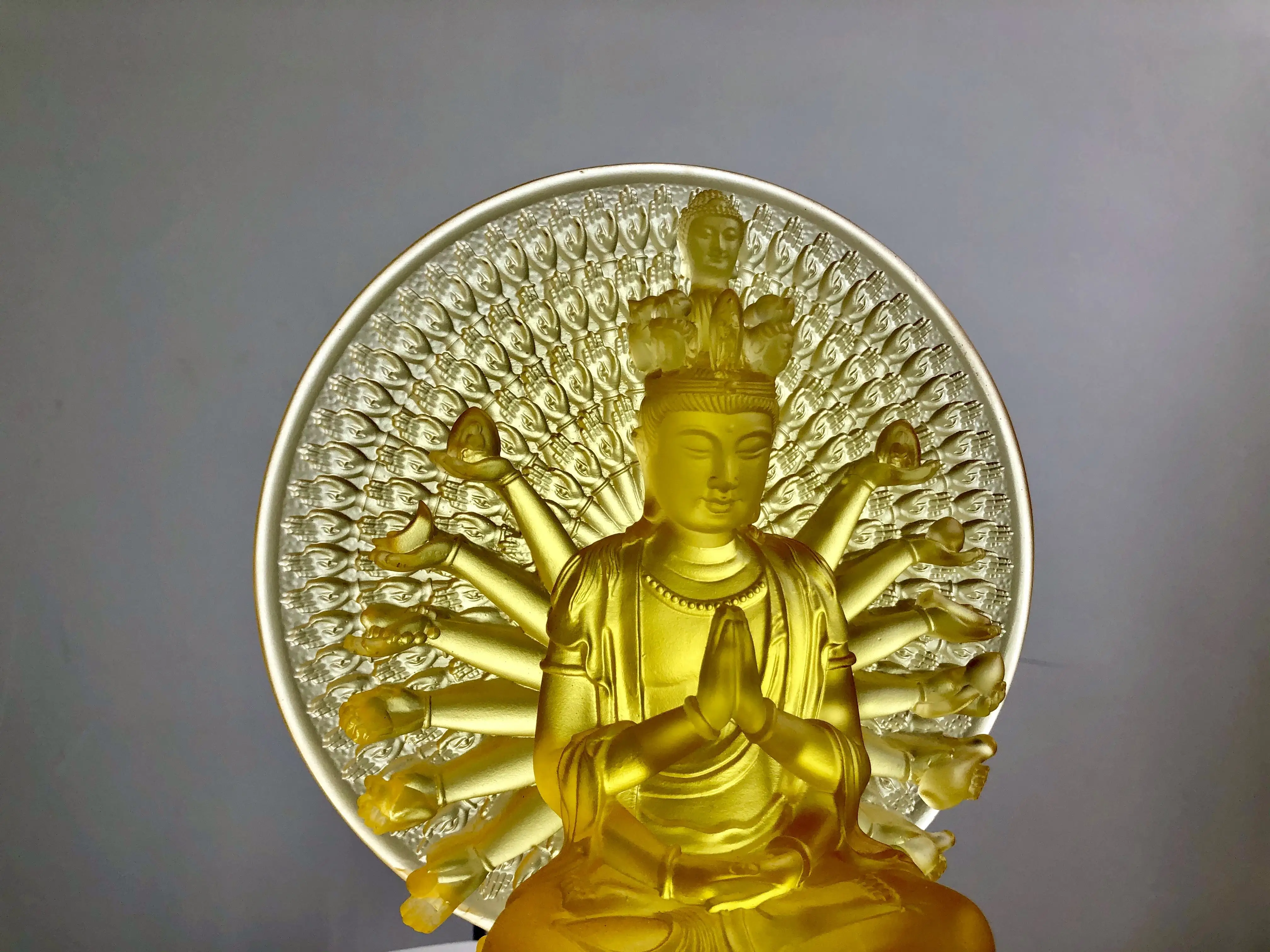 High Quality Guanyin Liuli Thousand Hands Kwan Yin Buddha Statue Guan